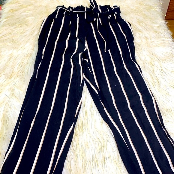H&M - Black And Tan Stripe Paper Bag Pants Size 4 - Picture 2 of 10